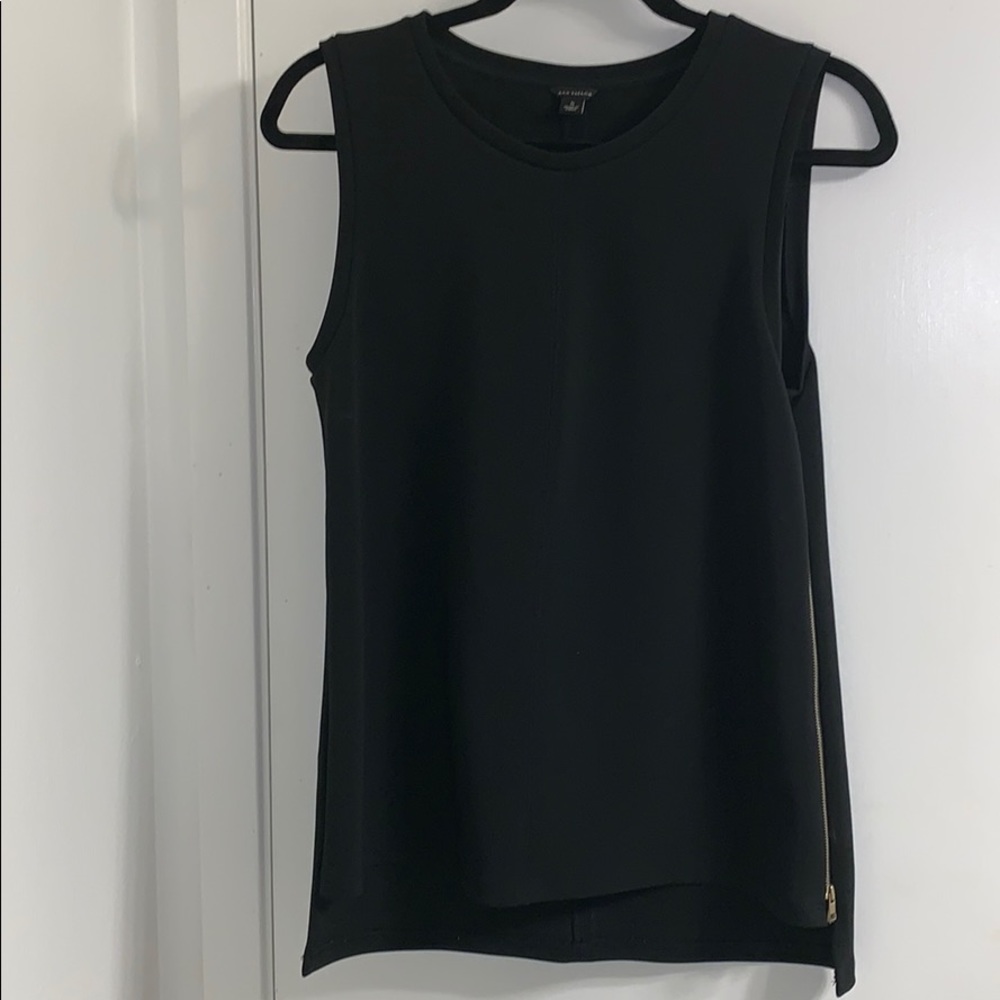 Ann Taylor black top